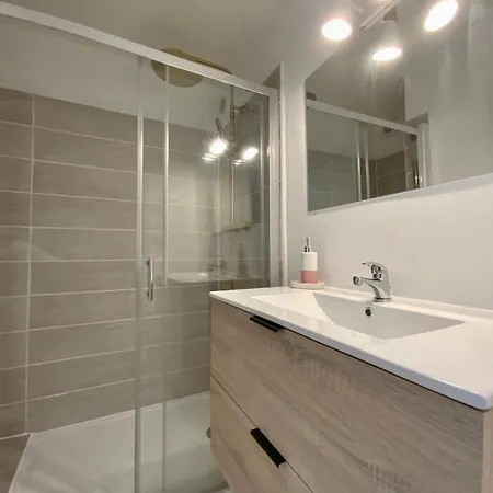 Apartment Lensoleiado- Seaside And Parking!